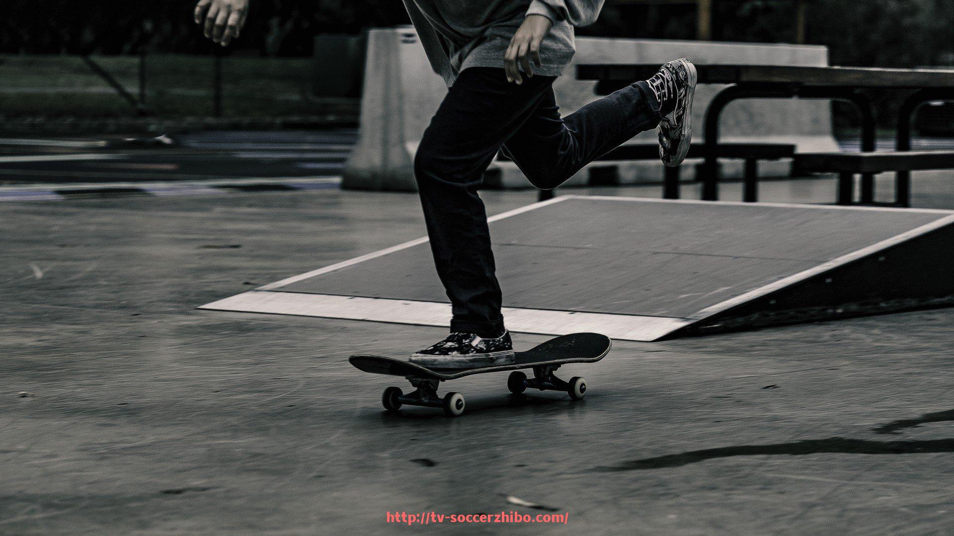 足球直播-欧冠联赛中的大小球战术分析