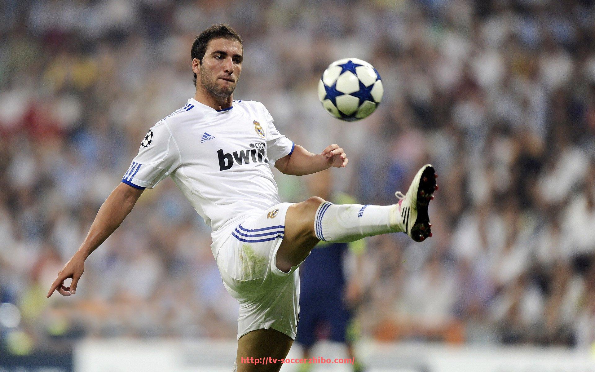 足球直播-火箭队球服设计演变及经典款式盘点